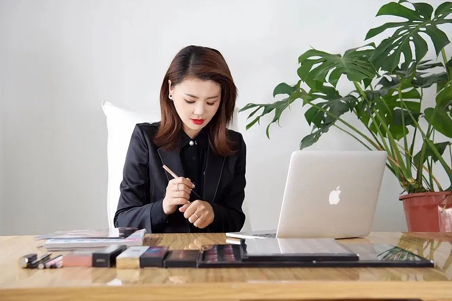 巾幗創(chuàng)?助共富丨周晶晶：有顏有實(shí)力、勇闖商海的“創(chuàng)二代”